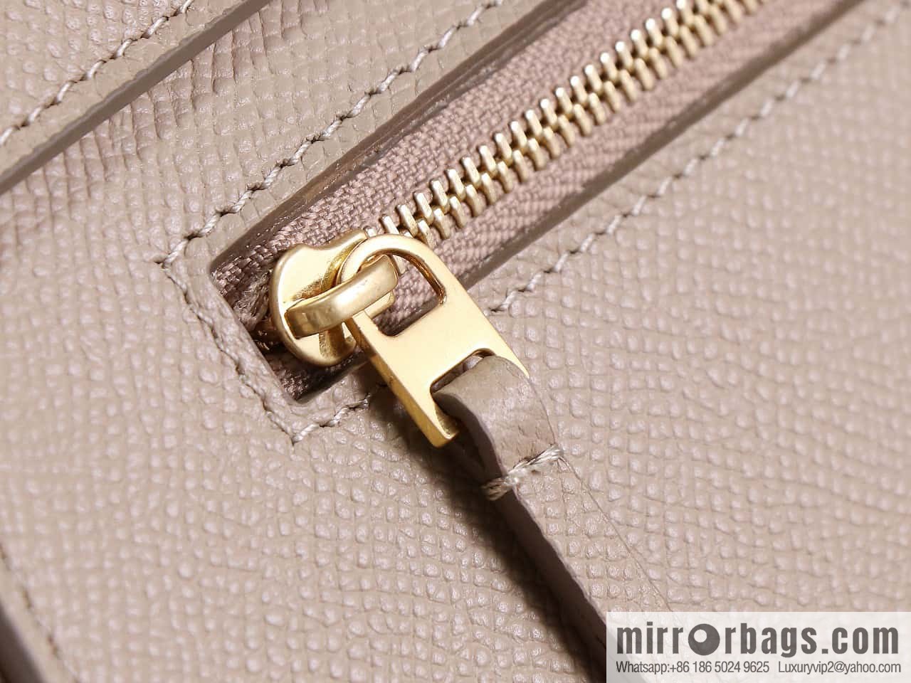 [Premium quality, original leather] CELINE BELT MICRO medium grained calfskin handbag 175520