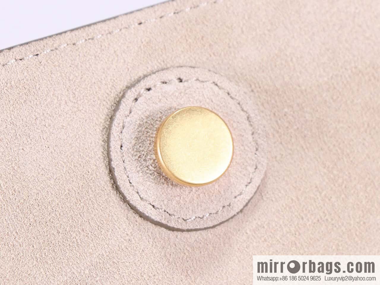 [Premium quality, original leather] CELINE BELT MICRO medium grained calfskin handbag 175520