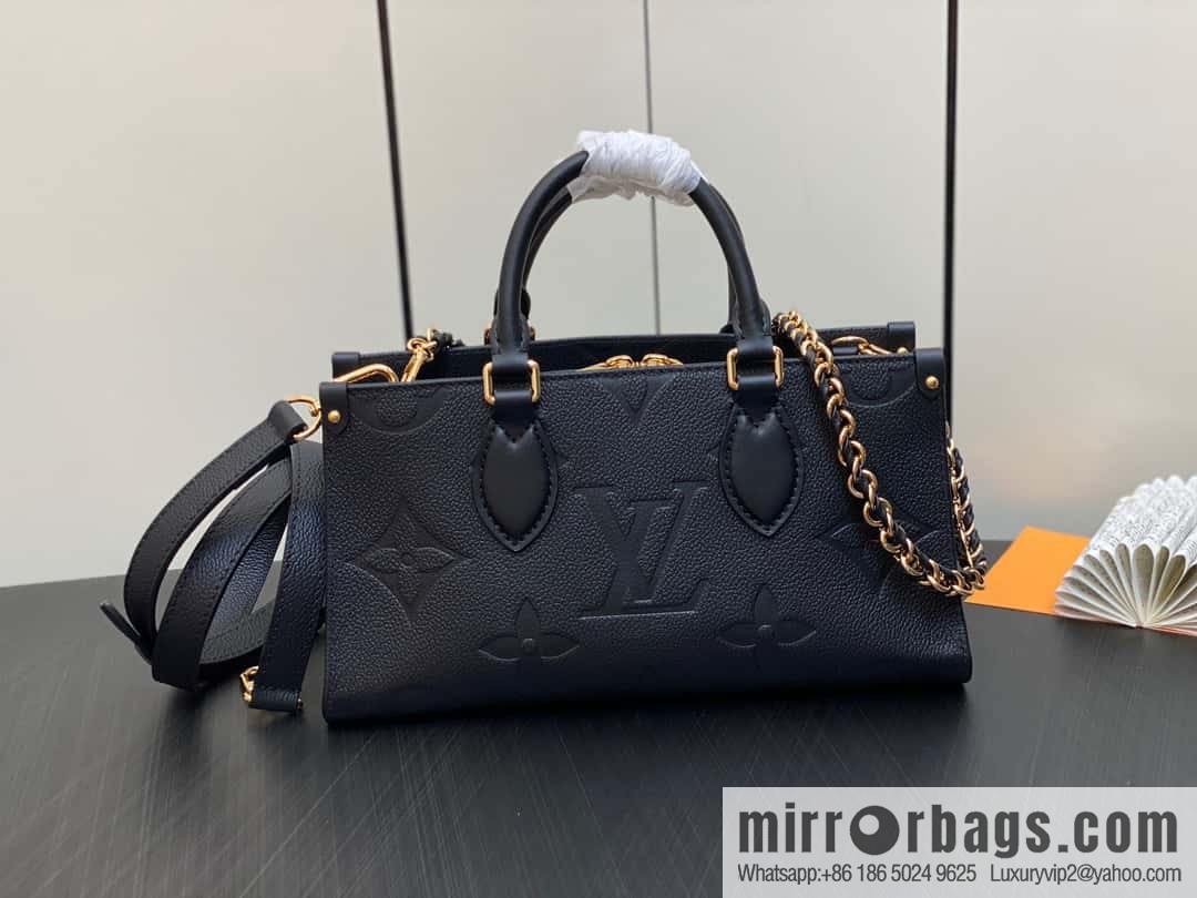 [Original single boutique] M23640 black full leather embossed square bag series, autumn and winter new ONTHEGO EAST WEST handbag M23698
