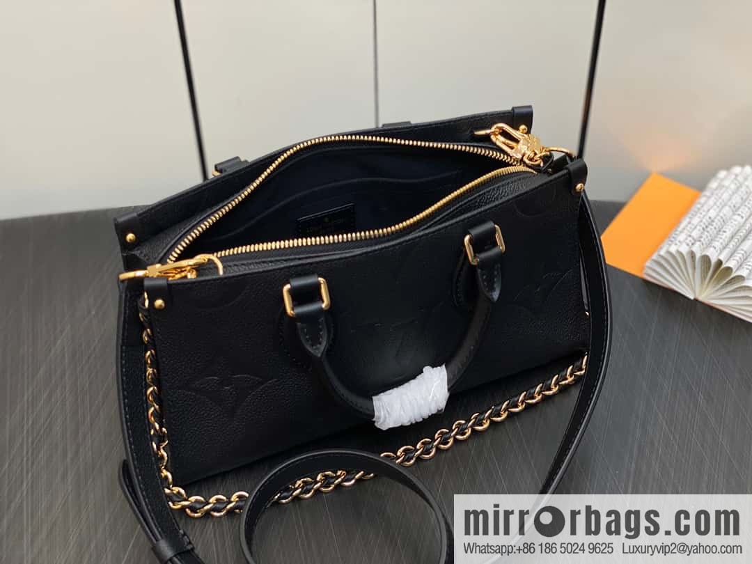 [Original single boutique] M23640 black full leather embossed square bag series, autumn and winter new ONTHEGO EAST WEST handbag M23698