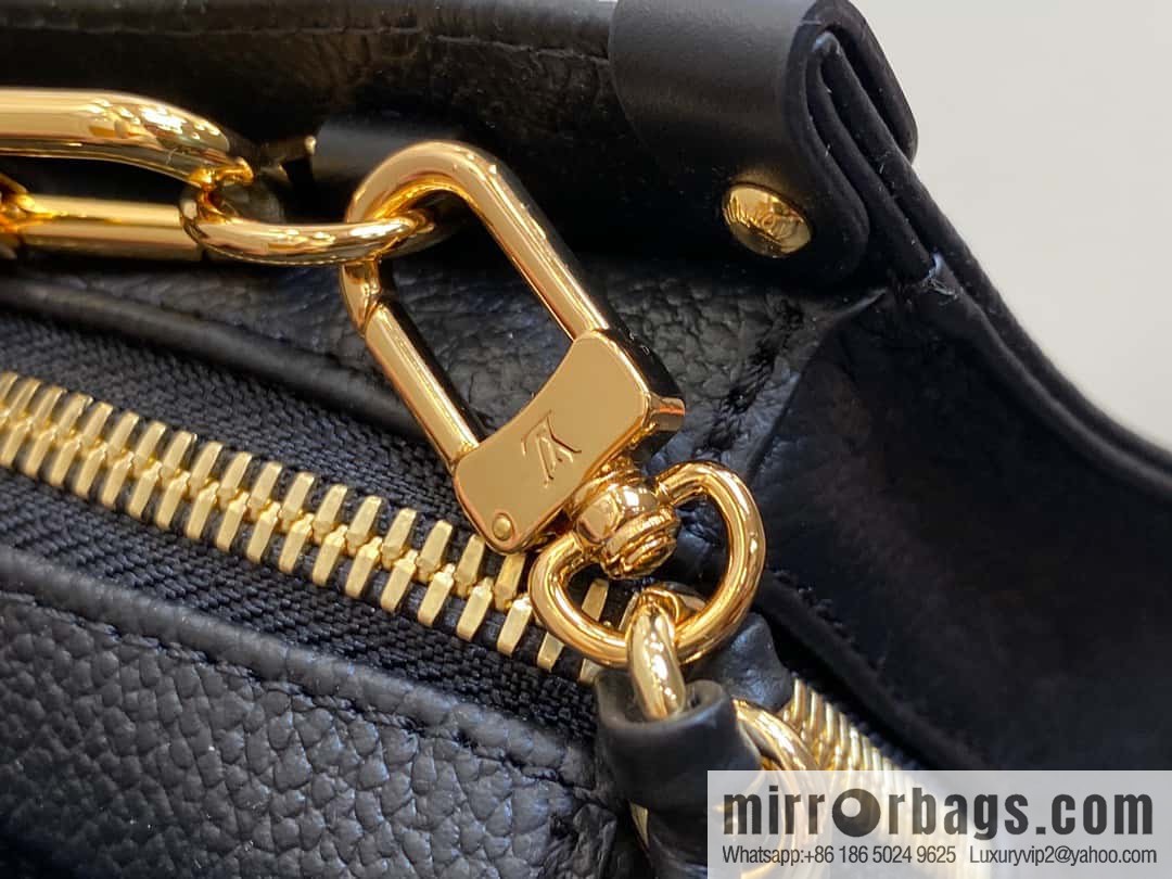 [Original single boutique] M23640 black full leather embossed square bag series, autumn and winter new ONTHEGO EAST WEST handbag M23698