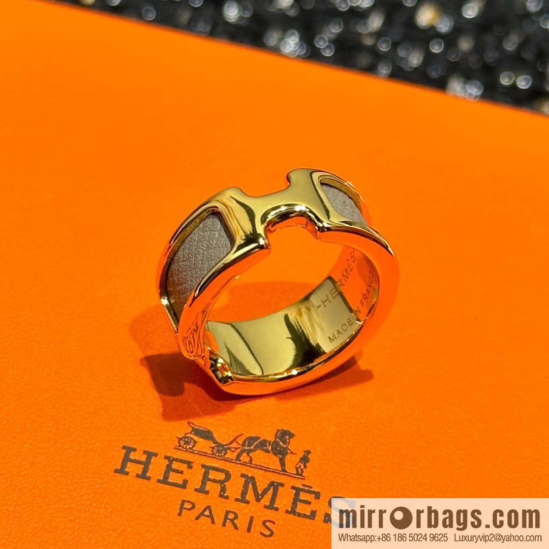 ❤️New HERMES calfskin H ring