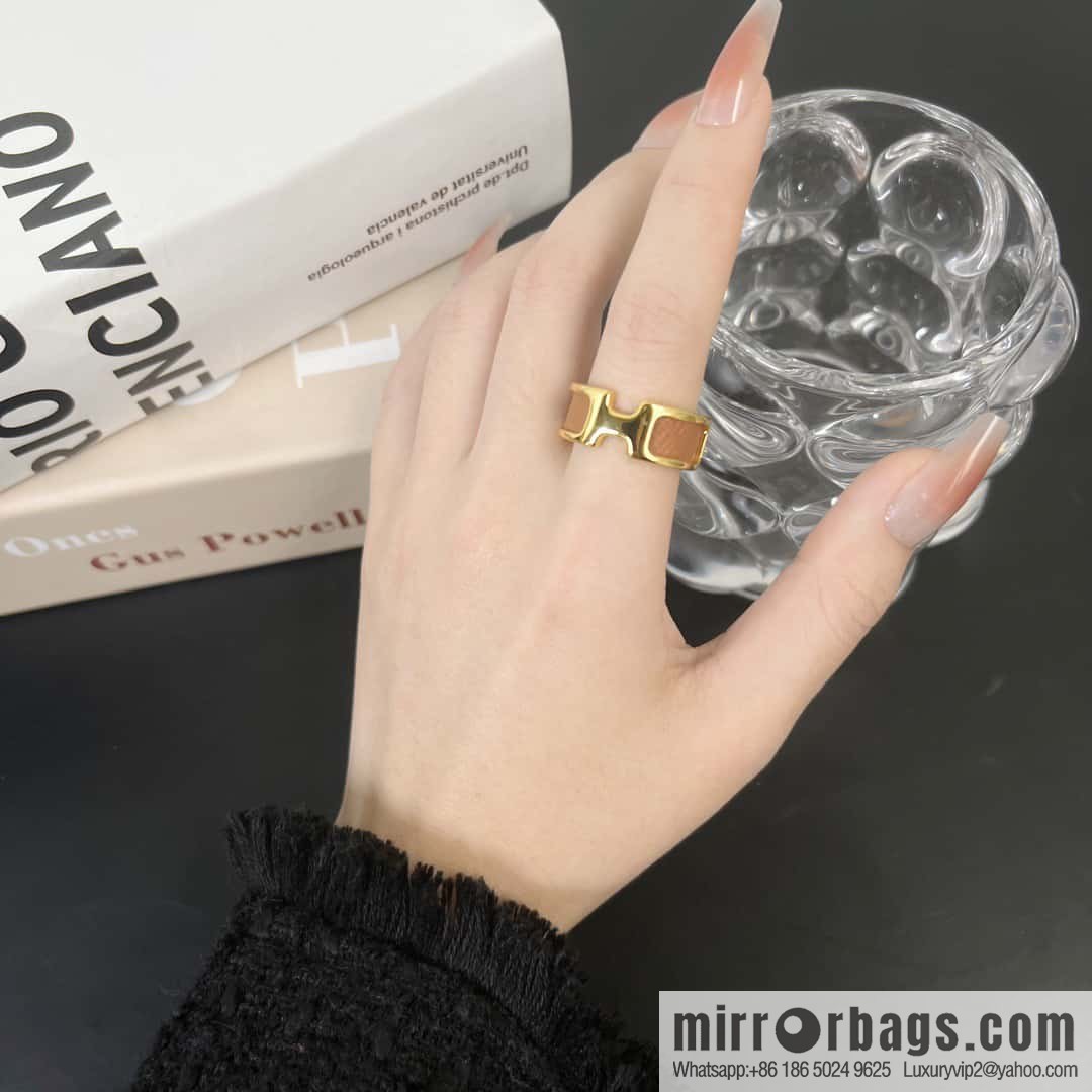 ❤️New HERMES calfskin H ring