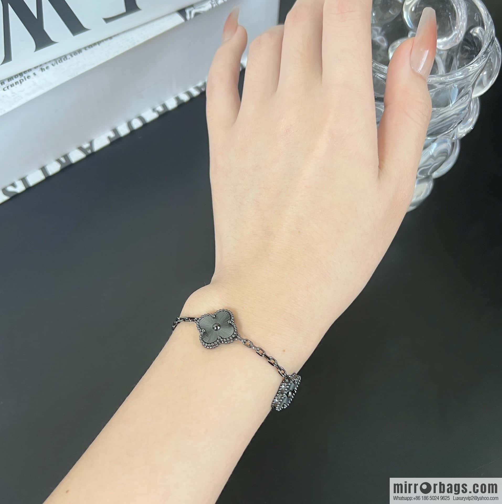 ☀️Van Cleef & Arpels Laser Gun Black Friday Flower Bracelet ☀