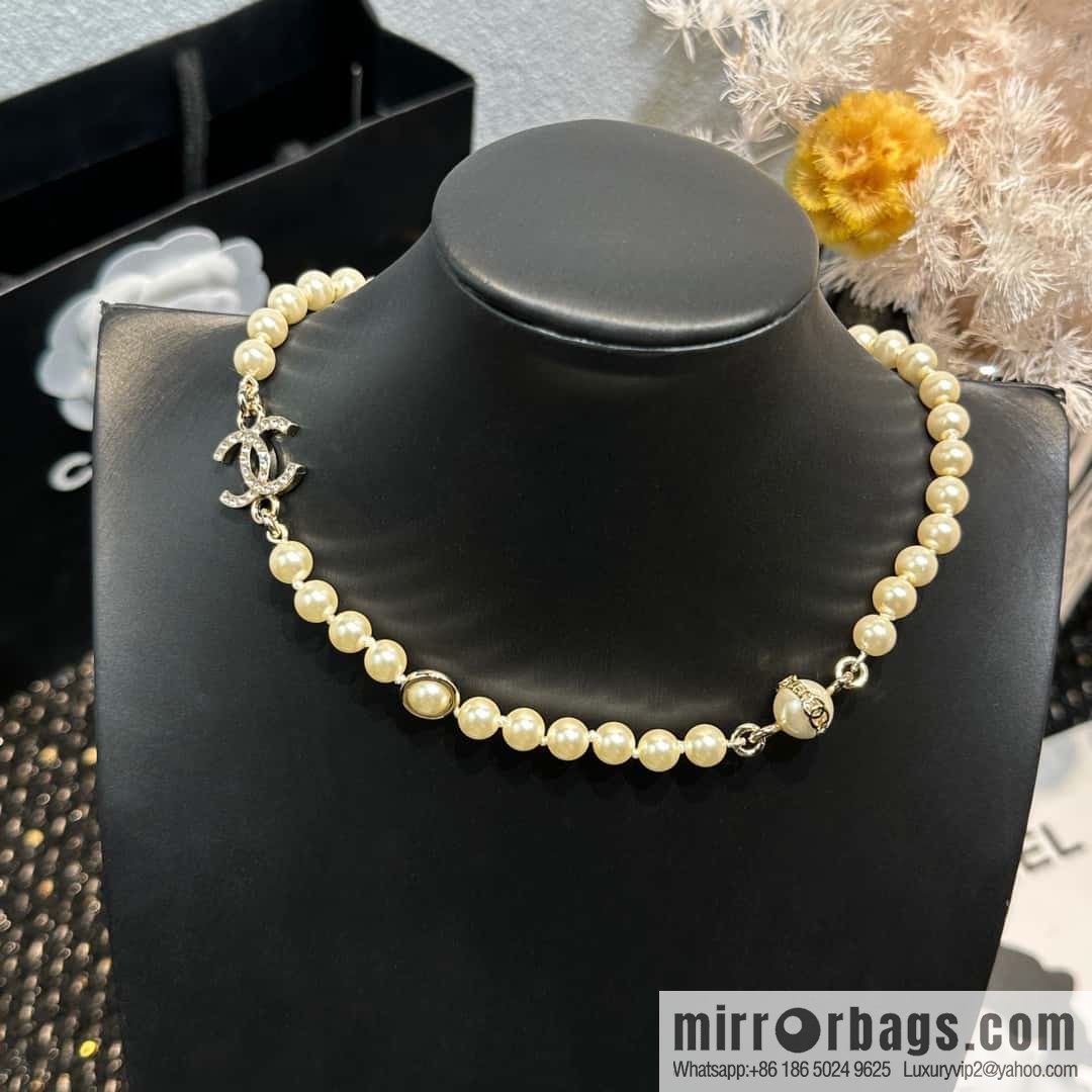 ☀️New ☑️ Chanel Double C Pearl Necklace ☀️