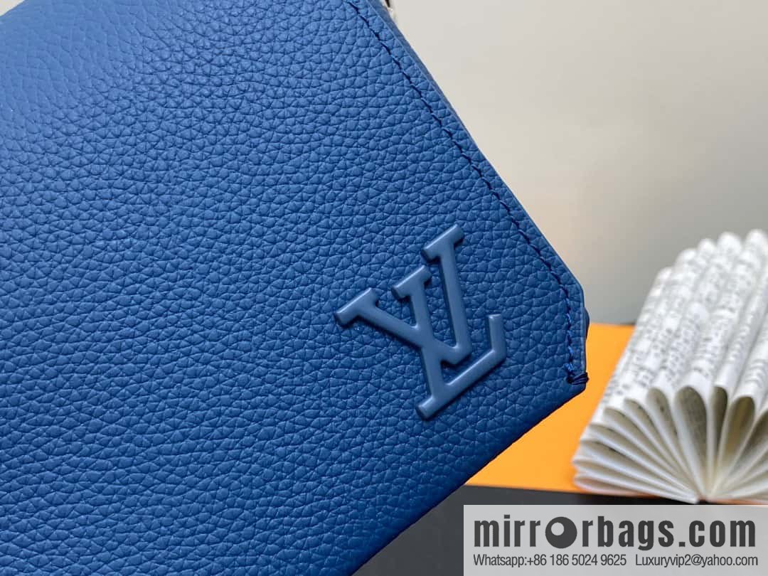 [Original order boutique] M82804 dark blue, full leather men's bag messenger bag series, new FASTLINE WEARABLE WALLET handbag in autumn and winter