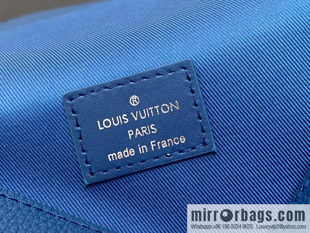 [Original order boutique] M82804 dark blue, full leather men's bag messenger bag series, new FASTLINE WEARABLE WALLET handbag in autumn and winter
