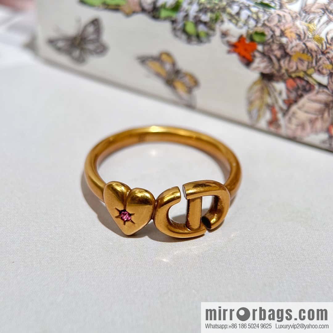 New ☑️ DIOR heart love CD ring