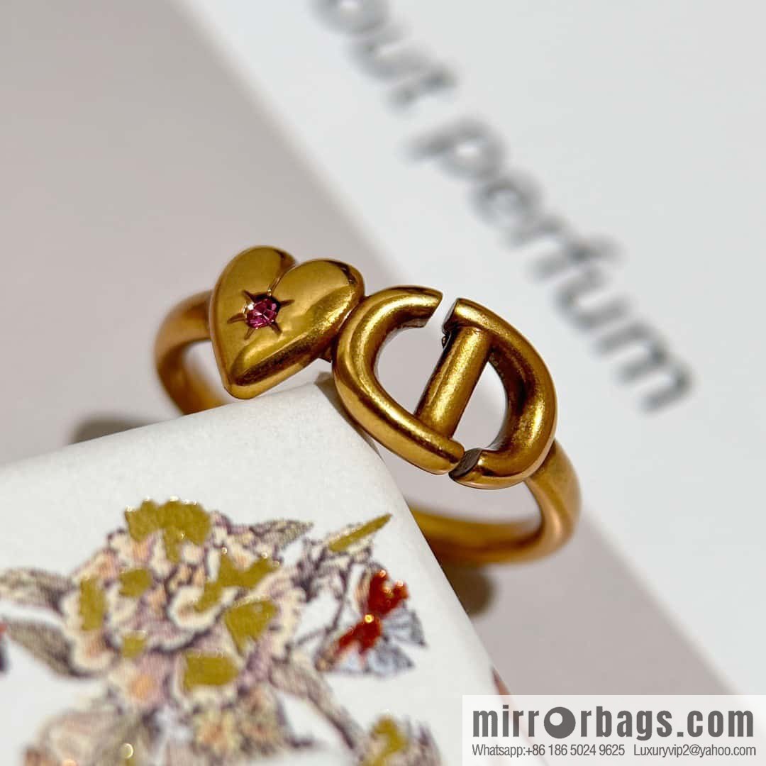 New ☑️ DIOR heart love CD ring