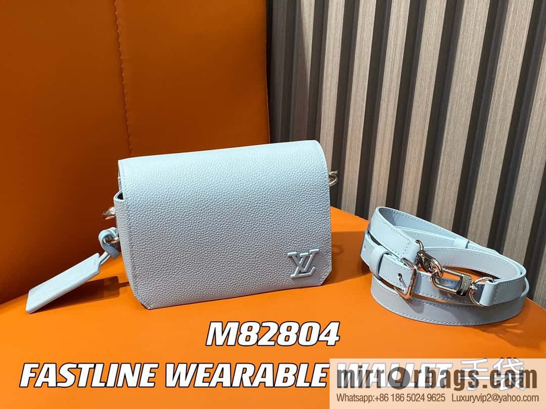 [Original order boutique] M82804 light blue, full leather men's bag messenger bag series, new FASTLINE WEARABLE WALLET handbag in autumn and winter