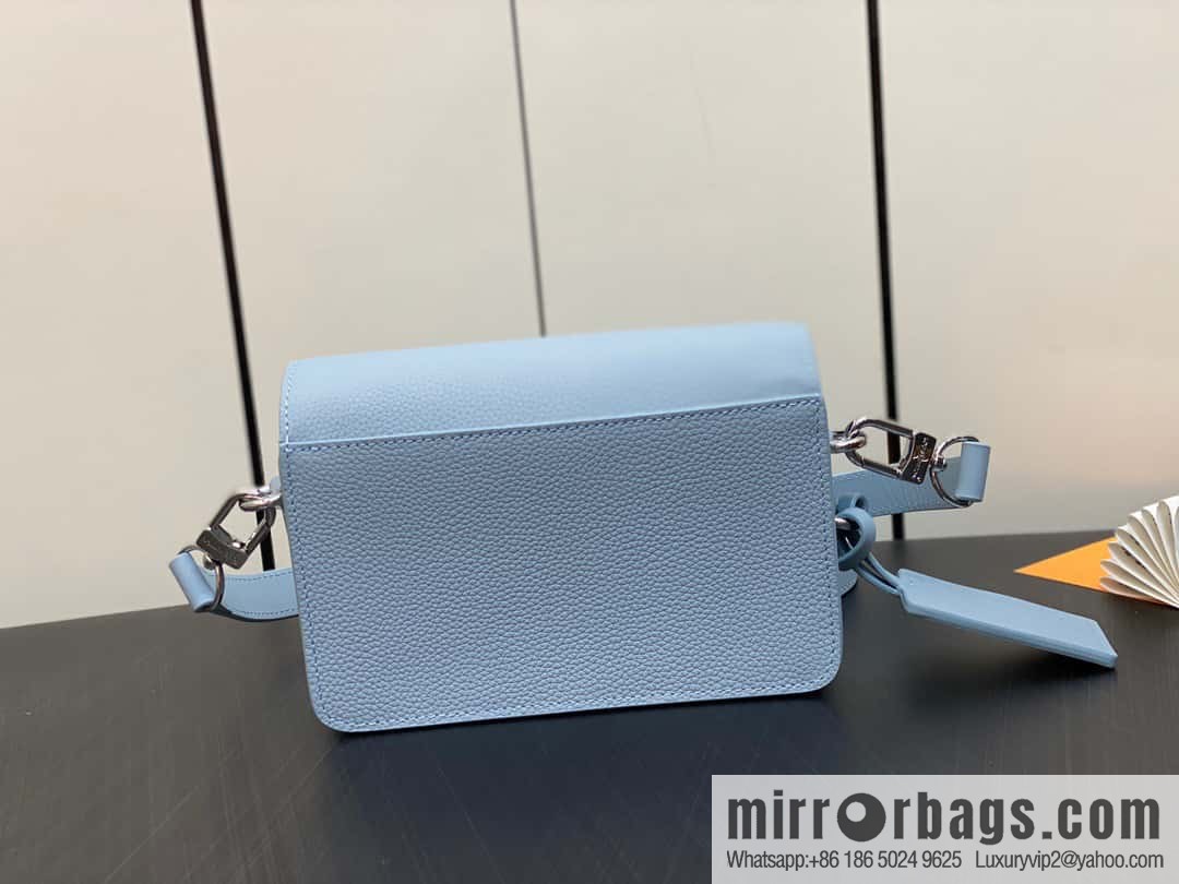[Original order boutique] M82804 light blue, full leather men's bag messenger bag series, new FASTLINE WEARABLE WALLET handbag in autumn and winter