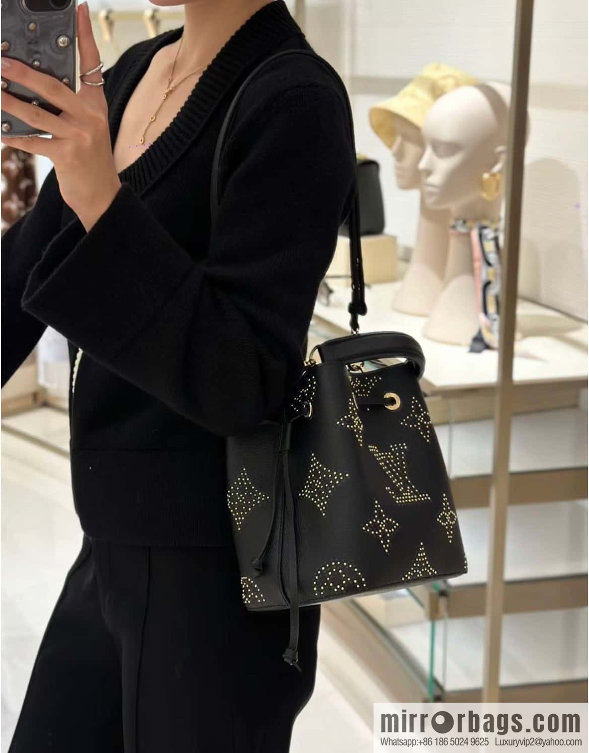 [Original single boutique] M46734 black full leather willow nail bucket bag series Néo Noé BB bucket bag