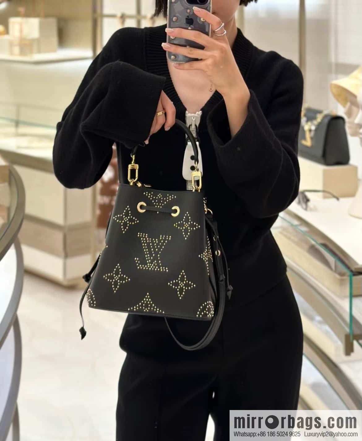 [Original single boutique] M46734 black full leather willow nail bucket bag series Néo Noé BB bucket bag