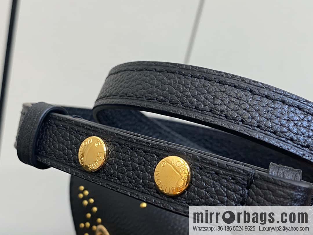 [Original single boutique] M46734 black full leather willow nail bucket bag series Néo Noé BB bucket bag