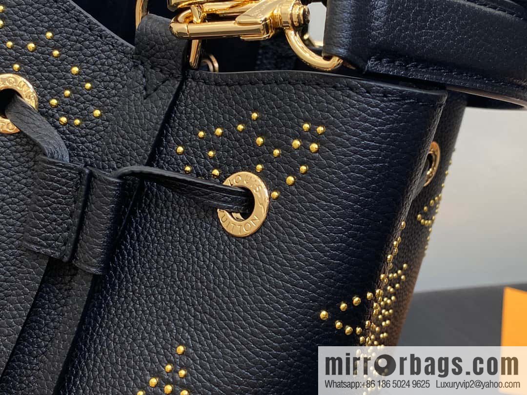 [Original single boutique] M46734 black full leather willow nail bucket bag series Néo Noé BB bucket bag