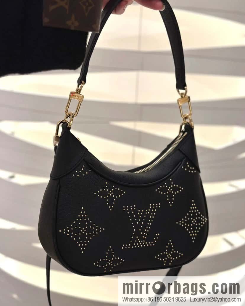 [Original order boutique] M46735 black full leather willow nail croissant series, this Bagatelle handbag m46091 full leather rivet with nails, crescent bag, pea bag, croissant bag