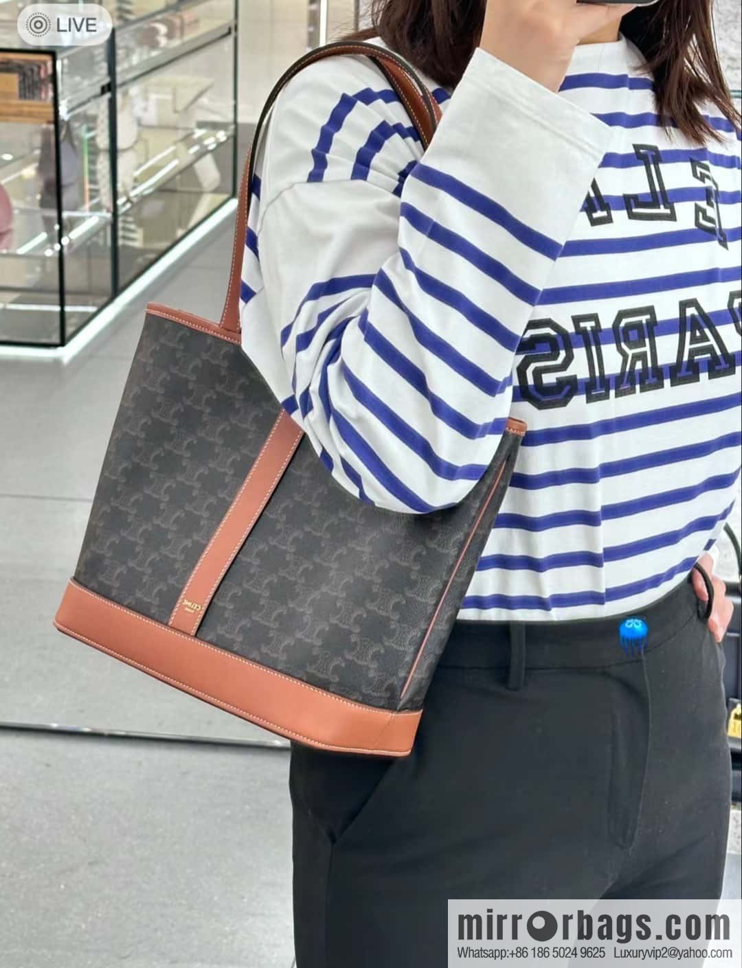 [Premium quality, all-steel hardware] CELIN_E CABAS small logo printed cow leather (fabric) handbag, number: 115082
