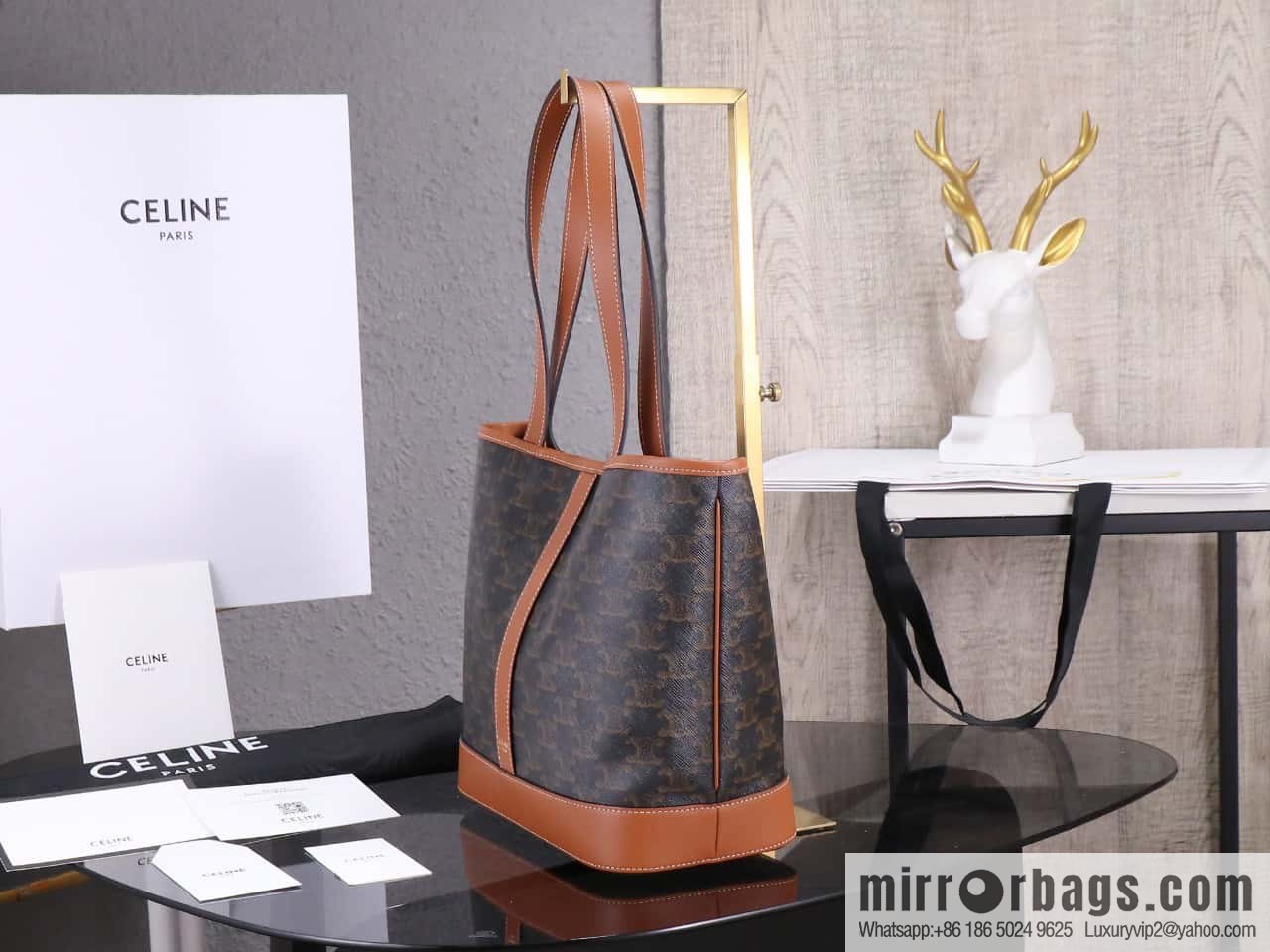 [Premium quality, all-steel hardware] CELIN_E CABAS small logo printed cow leather (fabric) handbag, number: 115082