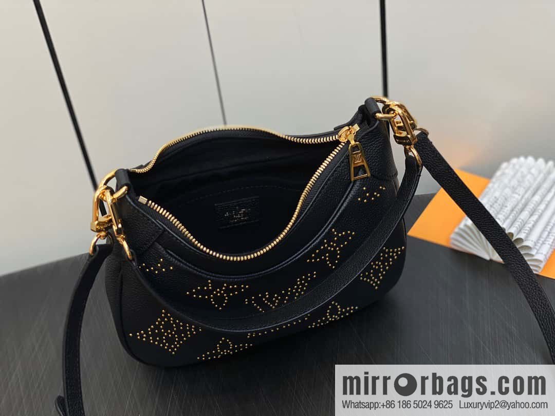 [Original order boutique] M46735 black full leather willow nail croissant series, this Bagatelle handbag m46091 full leather rivet with nails, crescent bag, pea bag, croissant bag