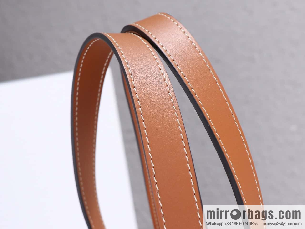 [Premium quality, all-steel hardware] CELIN_E CABAS medium logo printed cow leather (fabric) handbag, number: 115072