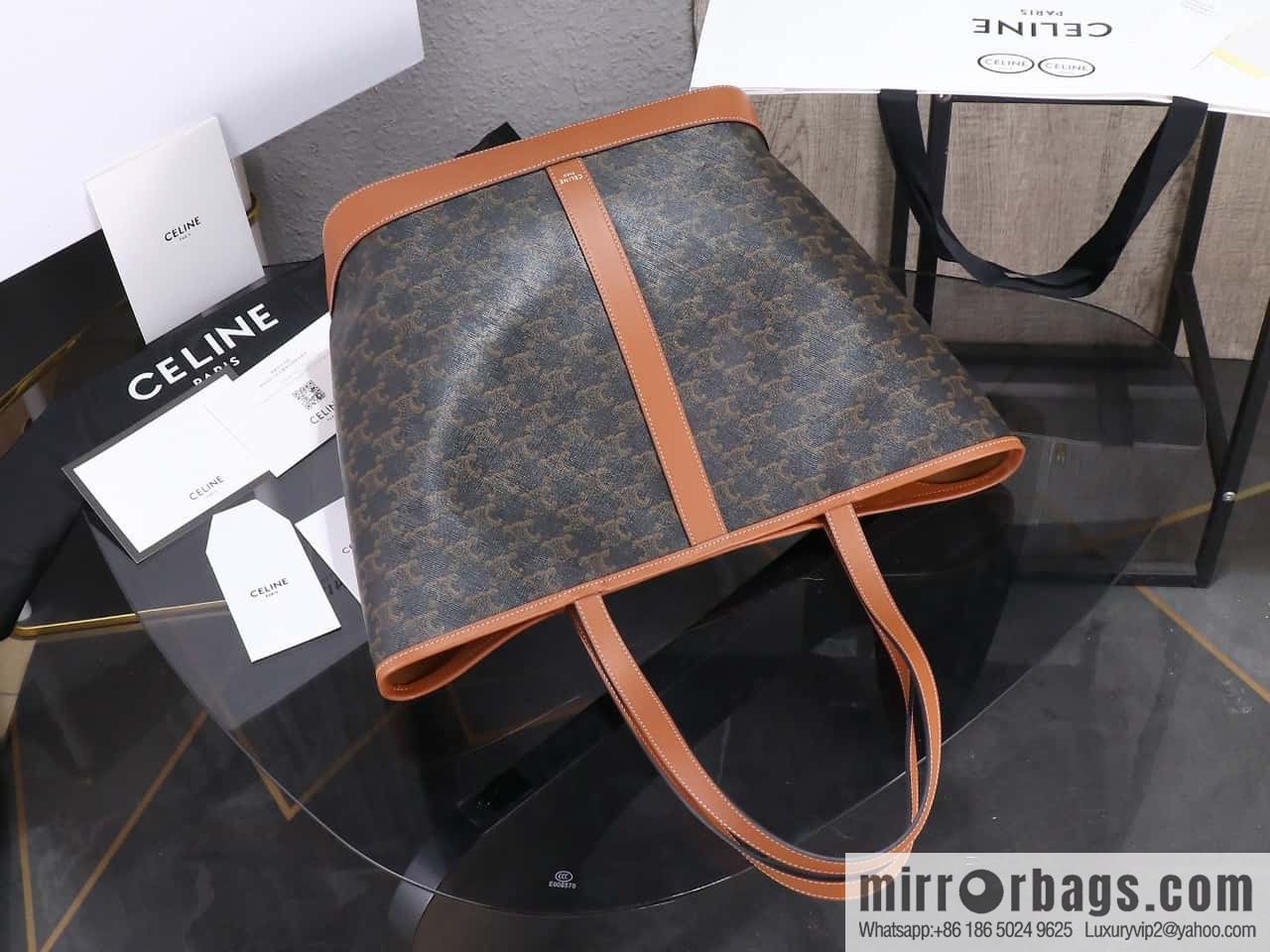 [Premium quality, all-steel hardware] CELIN_E CABAS medium logo printed cow leather (fabric) handbag, number: 115072