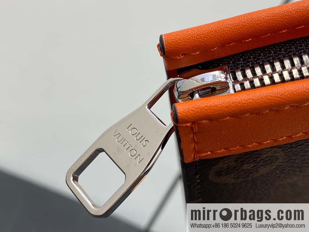 [Original single boutique] M61692 monogram orange M82855 clutch bag series Pochette Voyage medium handbag