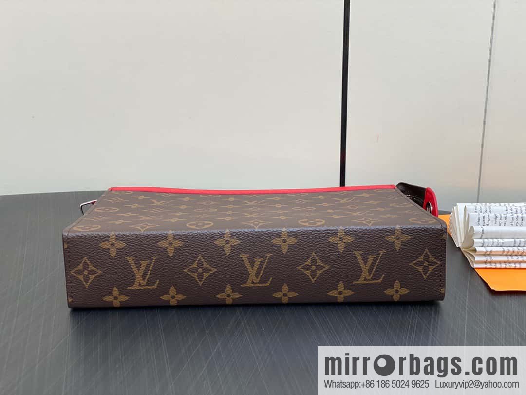[Original single boutique] M61692 monogram red M82857 clutch bag series Pochette Voyage medium handbag