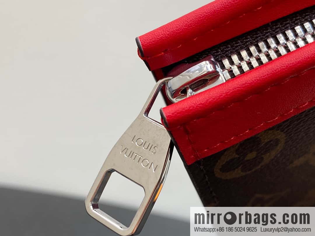 [Original single boutique] M61692 monogram red M82857 clutch bag series Pochette Voyage medium handbag