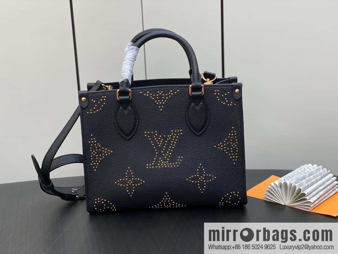 [Original single boutique] M46733 black full leather willow nail square bag series ONTHEGO small handbag