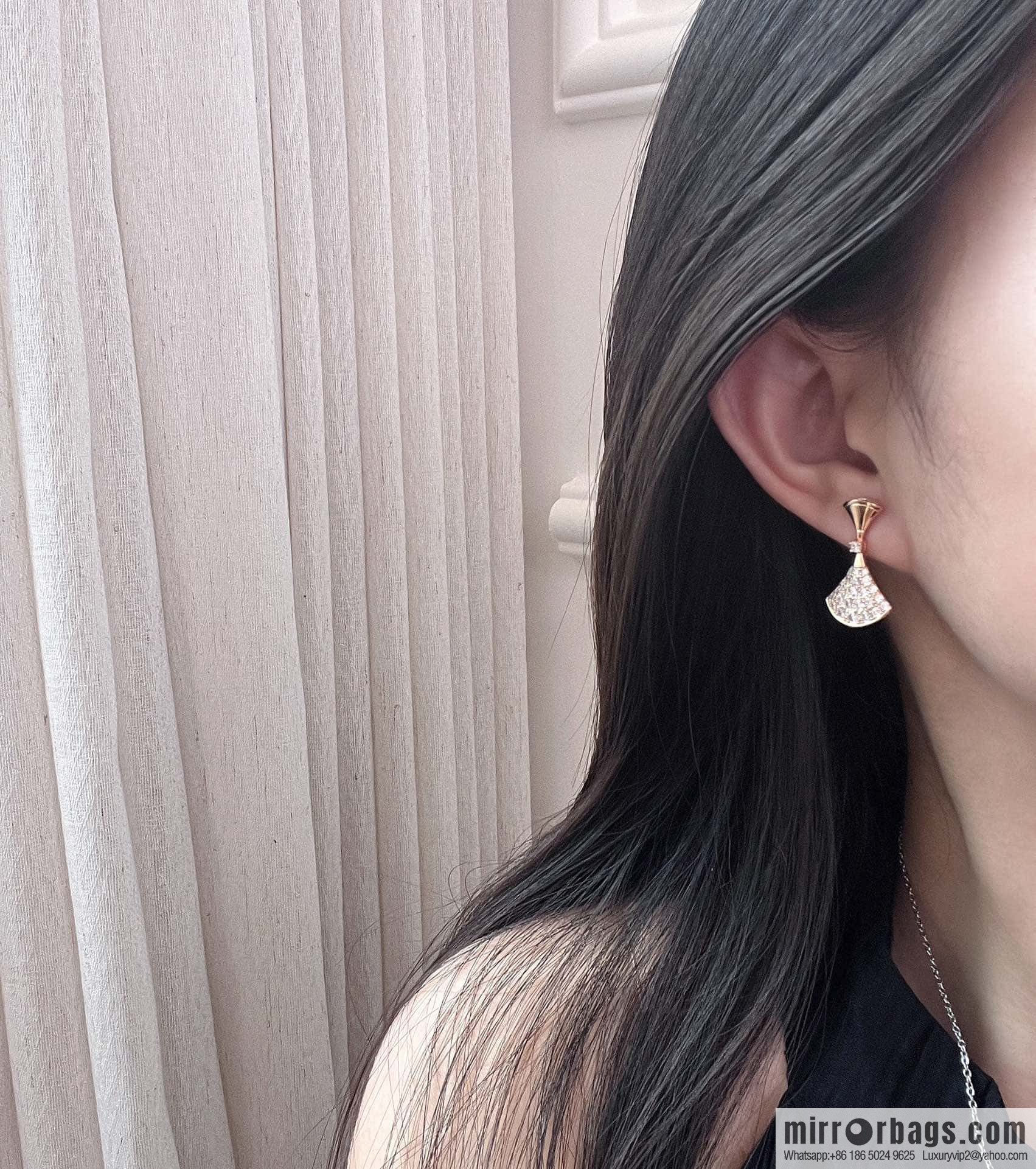 ❗️New ❗️ ☀️ Original BVLGARI DIVAS'DREAM Full Diamond Fan Stud Earrings ☀️