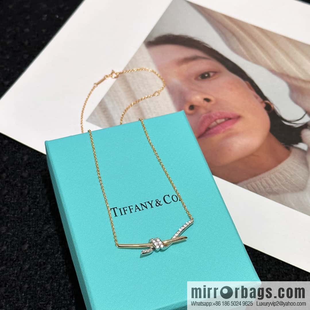 ❤️ TIFFANY & Co. Tiffany Knot Series Two-Color Gold Diamond Necklace