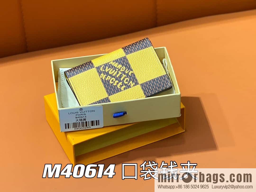 [Original single boutique] M40614 yellow large plaid pocket wallet