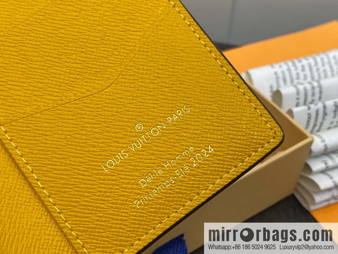 [Original single boutique] M40614 yellow large plaid pocket wallet