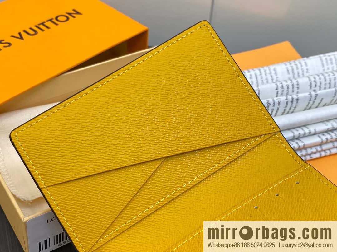[Original single boutique] M40614 yellow large plaid pocket wallet