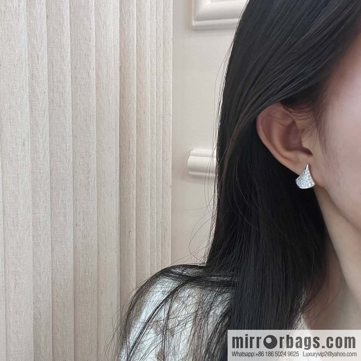 ❗️New ❗️ ☀️ Original ☀ BVLGARI DIVAS'DREAM Full Diamond Fan Stud Earrings ☀️