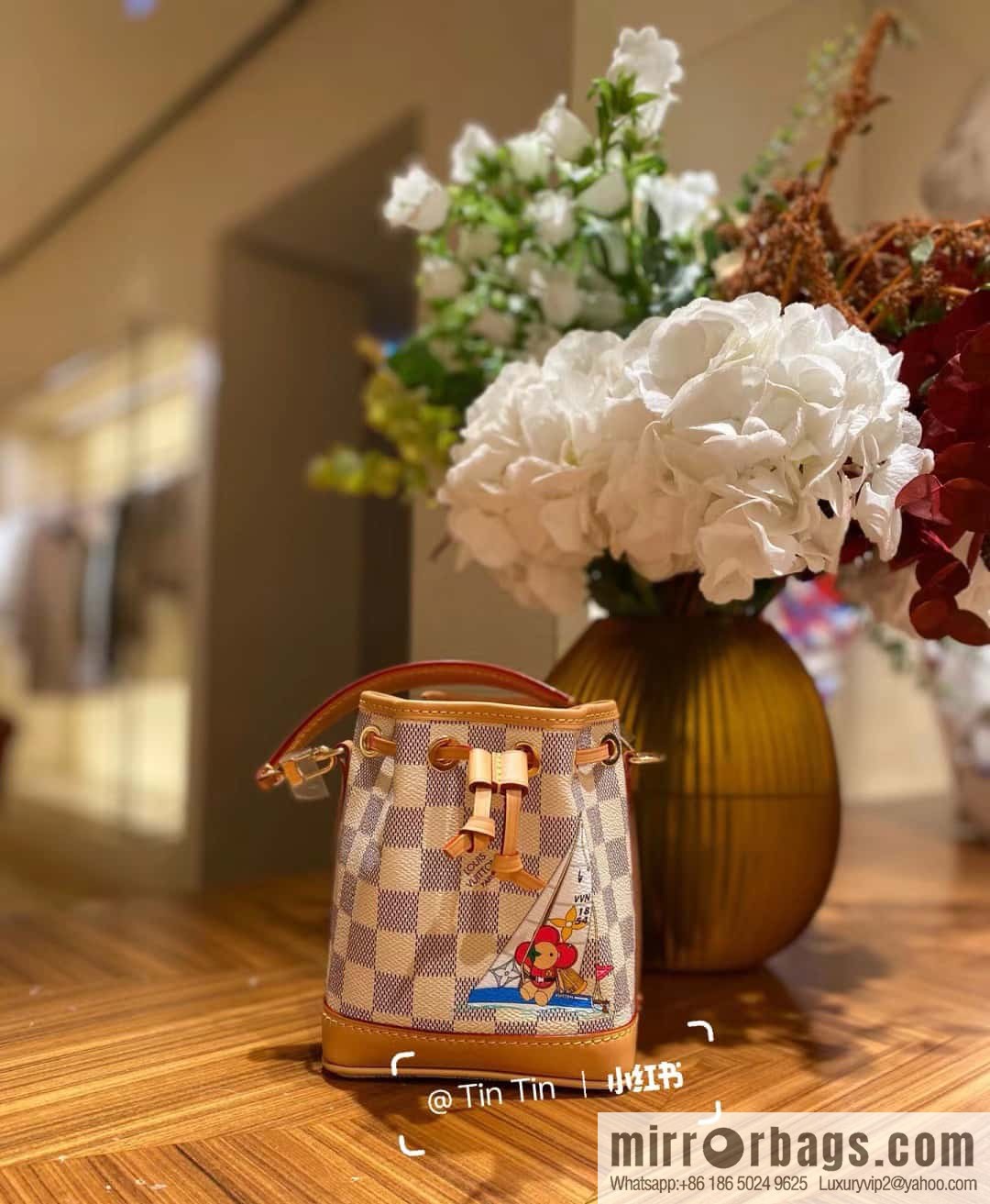 [Original order boutique] N40511 white grid silk screen printing, Christmas tote bag series NANO NOE handbag, this Nano Noé handbag