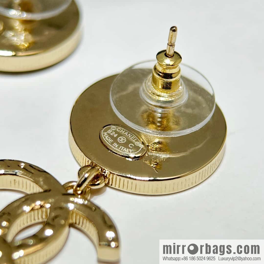 ☀️New ☑️ Chanel C4 double c round oil stud earrings ☀️