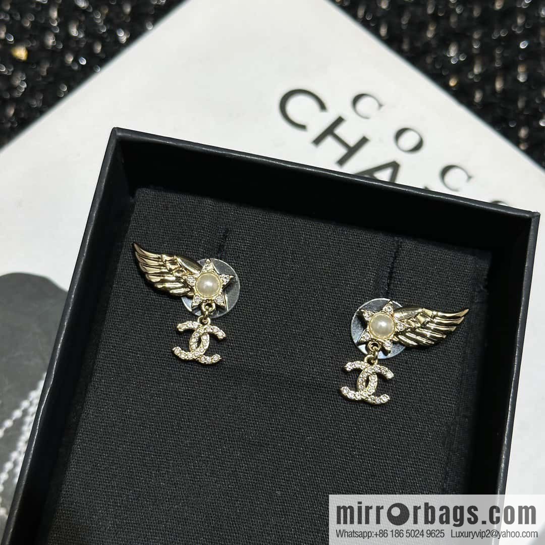 ☀️New ☑️ Chanel C2 double c wings pentagram ⭐ star stud earrings