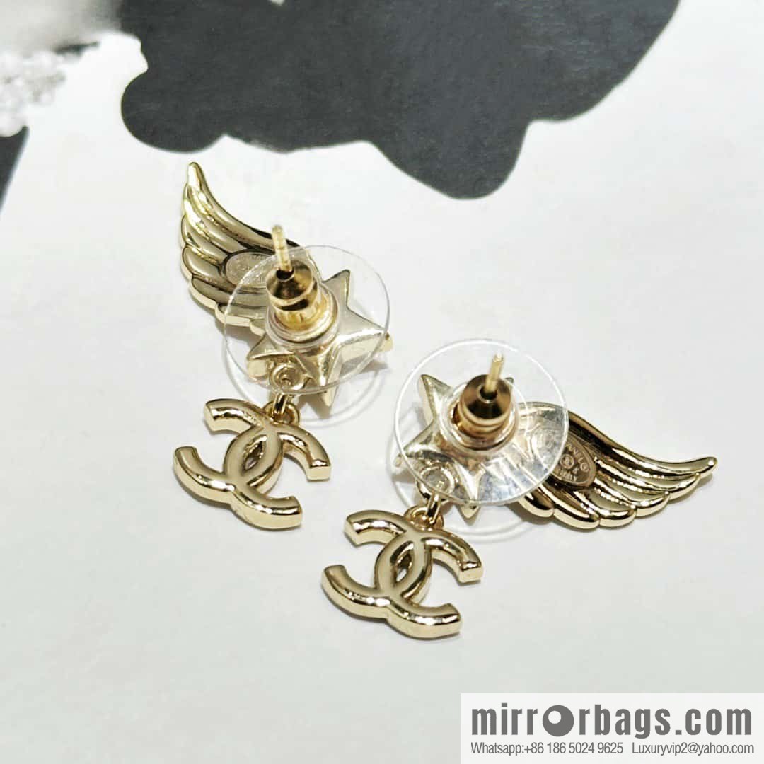 ☀️New ☑️ Chanel C2 double c wings pentagram ⭐ star stud earrings