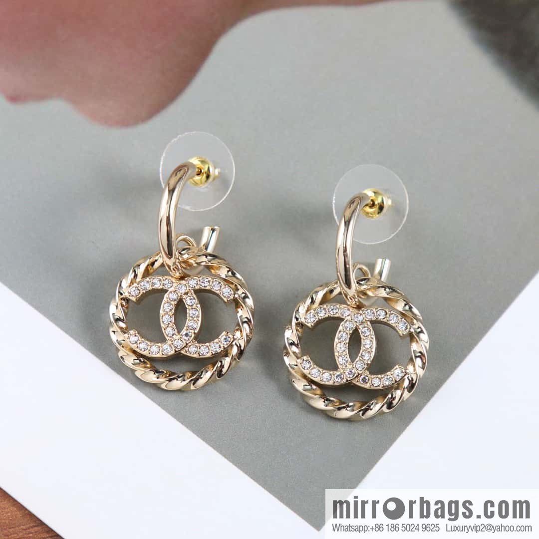 ☀️New ☑️ Chanel C2 hollow full diamond round double c stud earrings ☀️