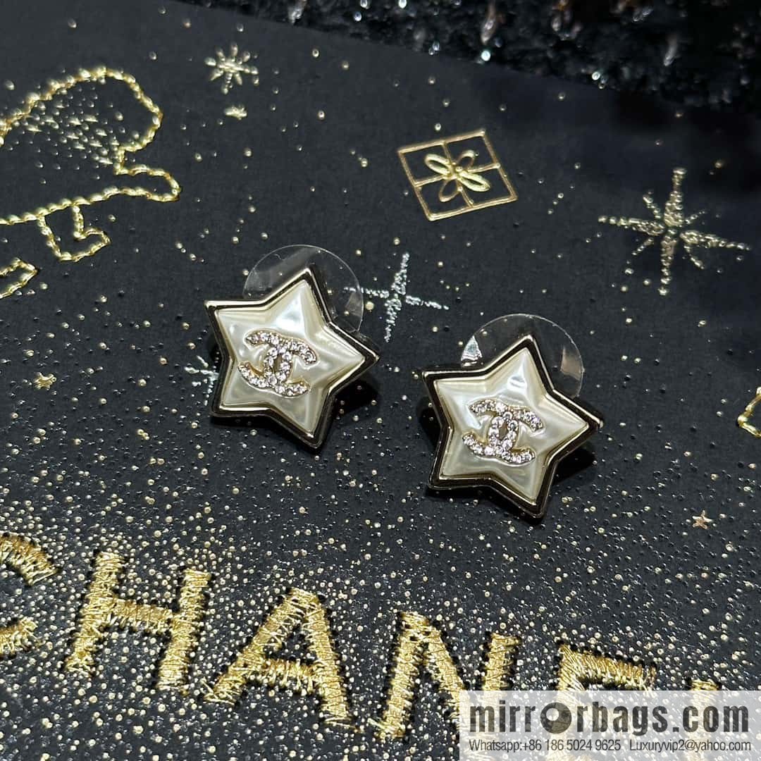 ☀️New ☑️ Chanel C1 double c pentagram ⭐ star stud earrings