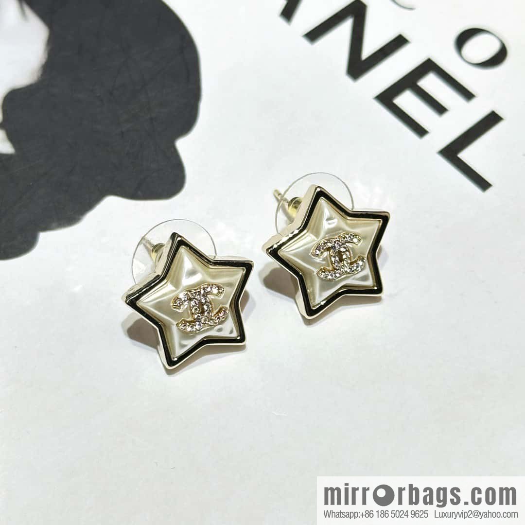 ☀️New ☑️ Chanel C1 double c pentagram ⭐ star stud earrings