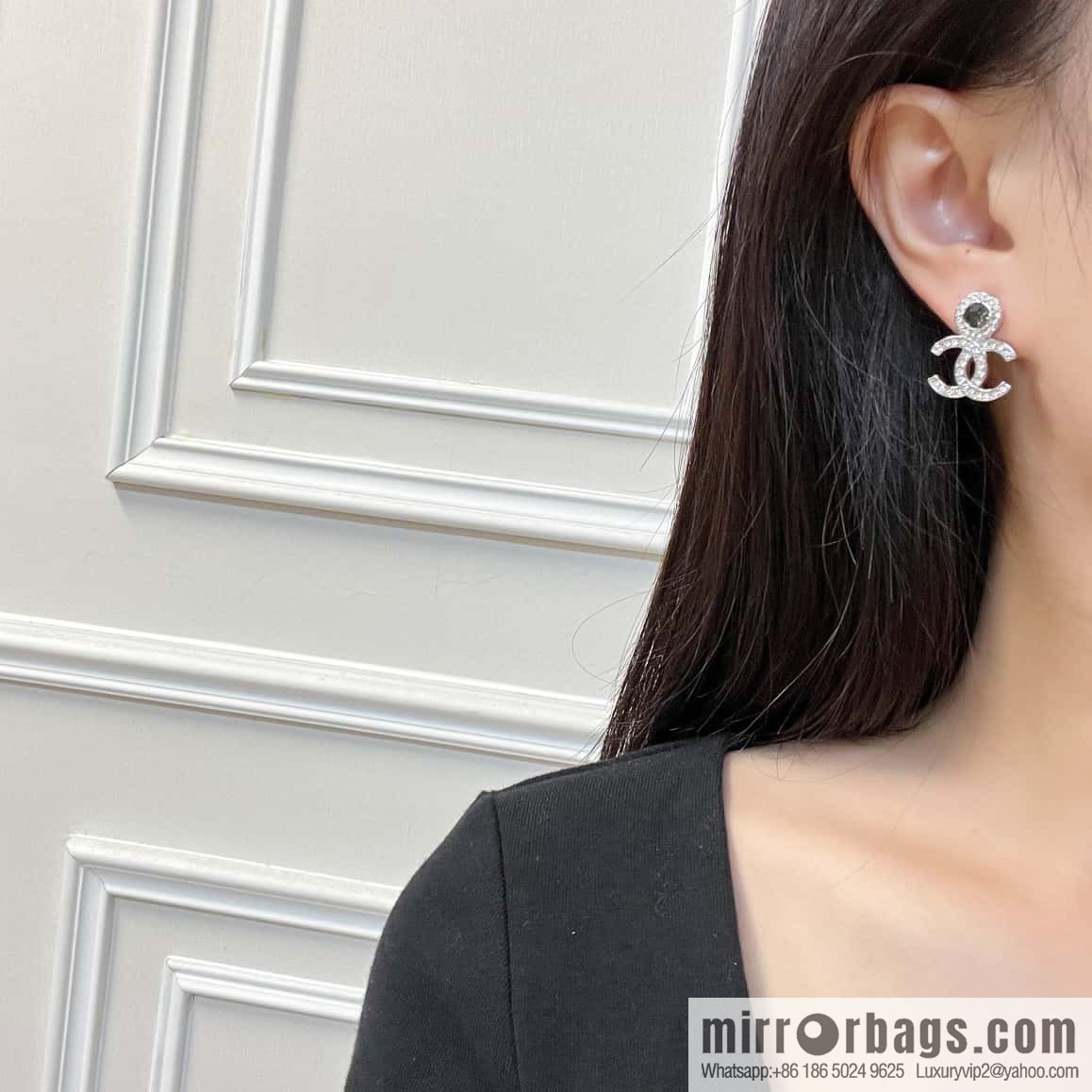 ☀️New ☑️ Chanel C2 double c round diamond stud earrings ☀️