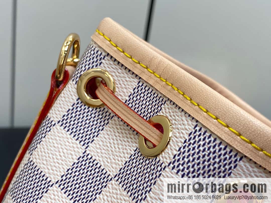 [Original order boutique] N40511 white grid silk screen printing, Christmas tote bag series NANO NOE handbag, this Nano Noé handbag