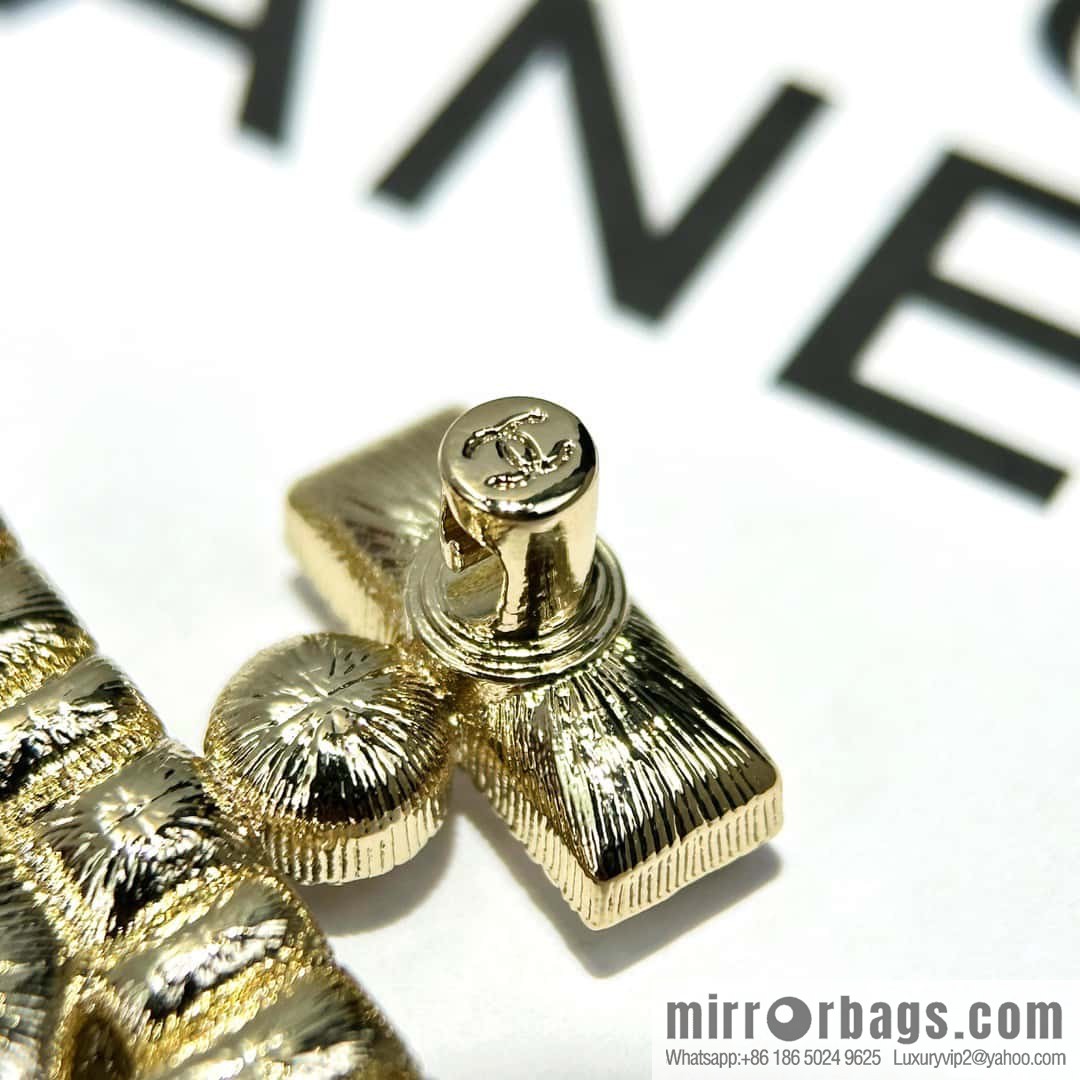 ☀️New ☑️ Chanel double c perfume bottle square diamond brooch