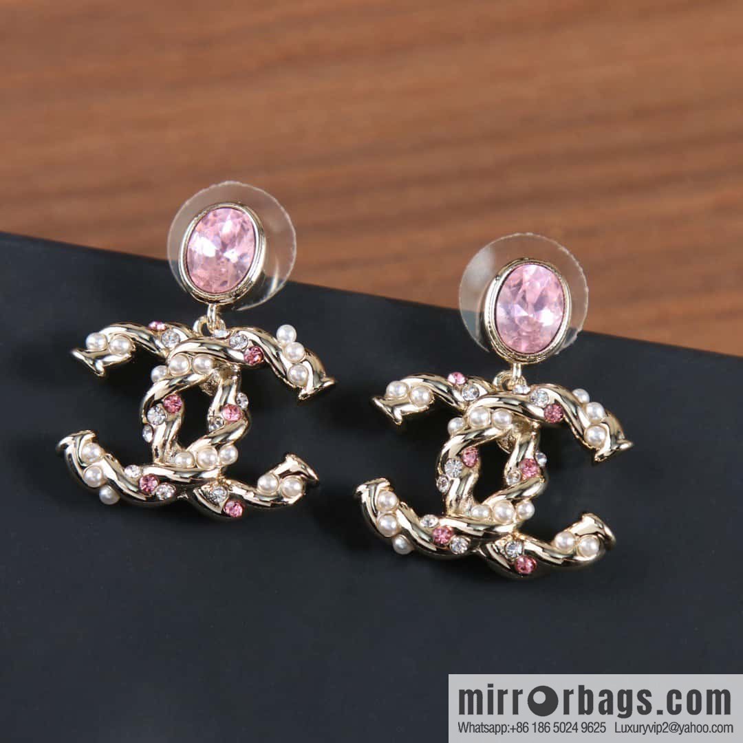 ☀️New ☑️ Chanel C2 double c twist pink diamond pearl stud earrings