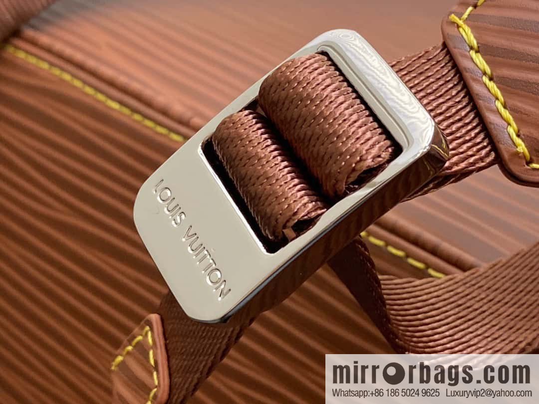 [Original single boutique] M23764 brown letters, full leather epi backpack series Christopher medium backpack M41709