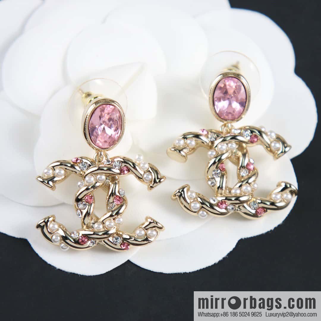 ☀️New ☑️ Chanel C2 double c twist pink diamond pearl stud earrings