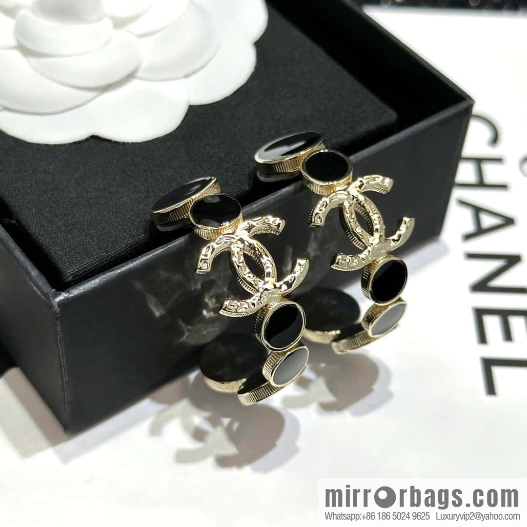 ☀️New ☑️ Chanel C1 double c black round oil stud earrings
