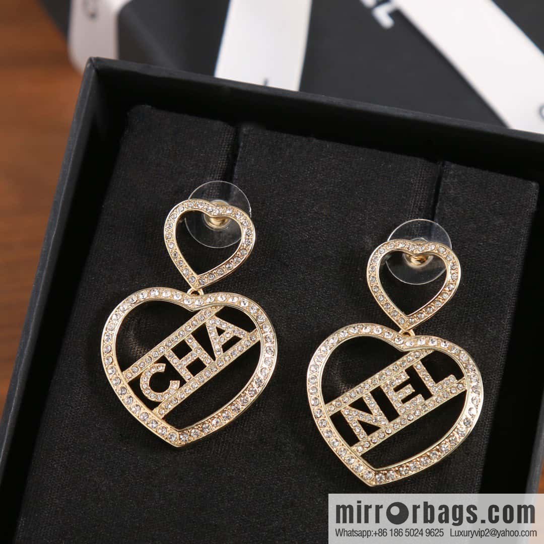 ☀️New ☑️ Chanel C2 double peach heart love hollow full diamond stud earrings